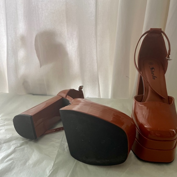 Shein patent leather double platform ankle strap Maryjane’s in brown - Picture 4 of 6